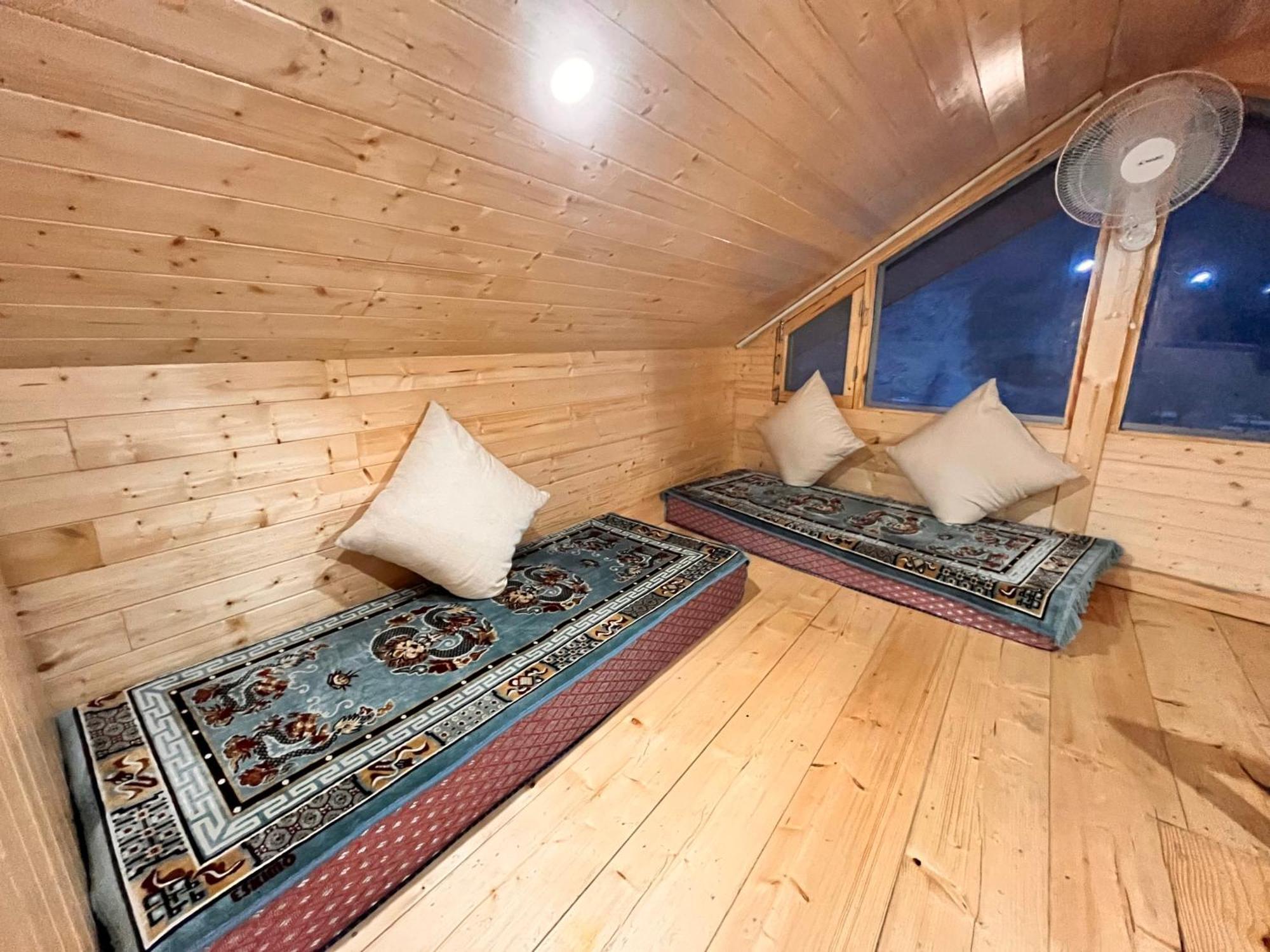 Himalayan Fort Resort, Manali - ! Riverside Property !! Big Lawn With Bonfire !! Best Selling !! Scenic River & Mountais View !! Big Parking !! Luxury Balcony Rooms !! Playing Zone !! Property Of The Year ! M 98160-43600 Екстериор снимка